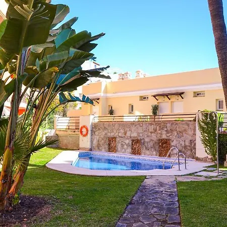 アパート Apartamento Golf Malaga 305 *