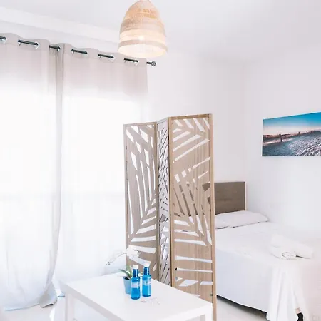 Apartamento Golf Malaga 305 * リンコン・デ・ラ・ビクトリア